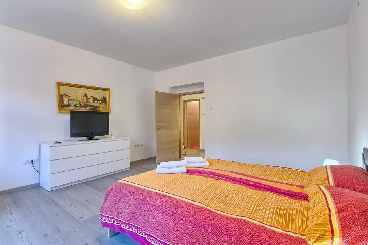 Apartment Spagnolo City Pula Croatia